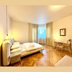 Center Unirii Square Private With View - Shared Amenities Bukarest