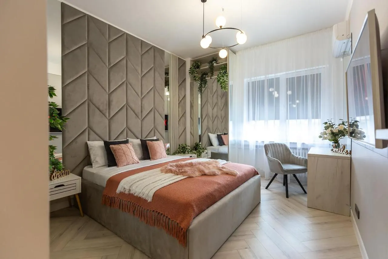 Wonderful 1Br By Dambovita River: Old Town Bliss Bukarest Rumänien