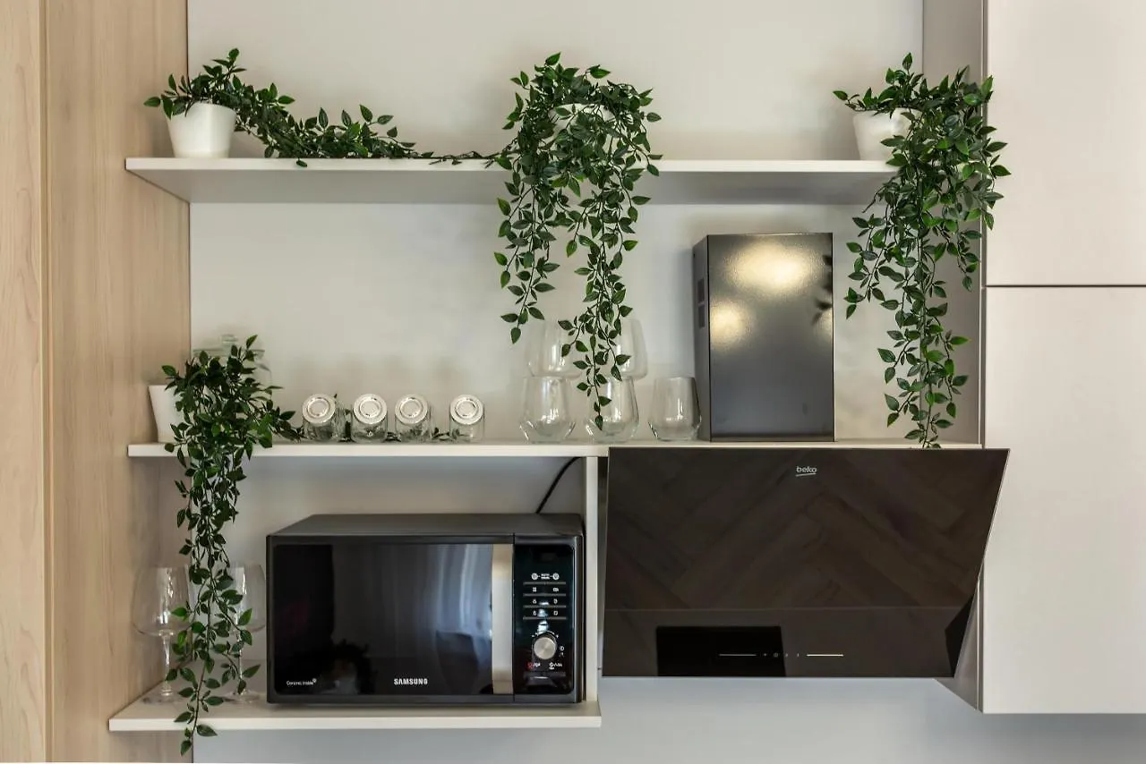 Wonderful 1Br By Dambovita River: Old Town Bliss Bukarest Rumänien